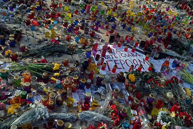 In_memory_of_people_killed_during_Euromaidan._St._Sophia_sq._Kiev._24.02.2014